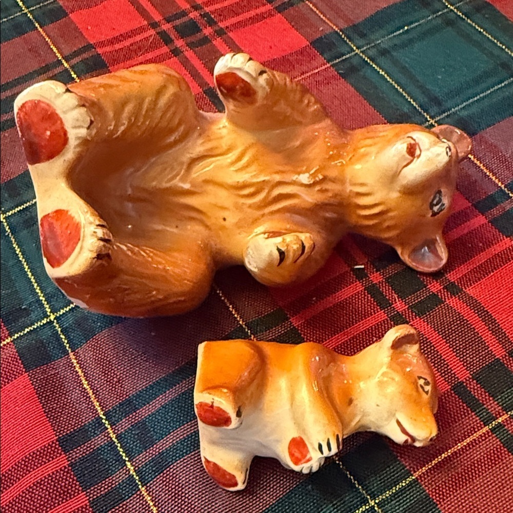 Vintage lot Salt and Pepper shakers Animal Figurines Bears,Rabbits, Weiner dog - Picture 9 of 10